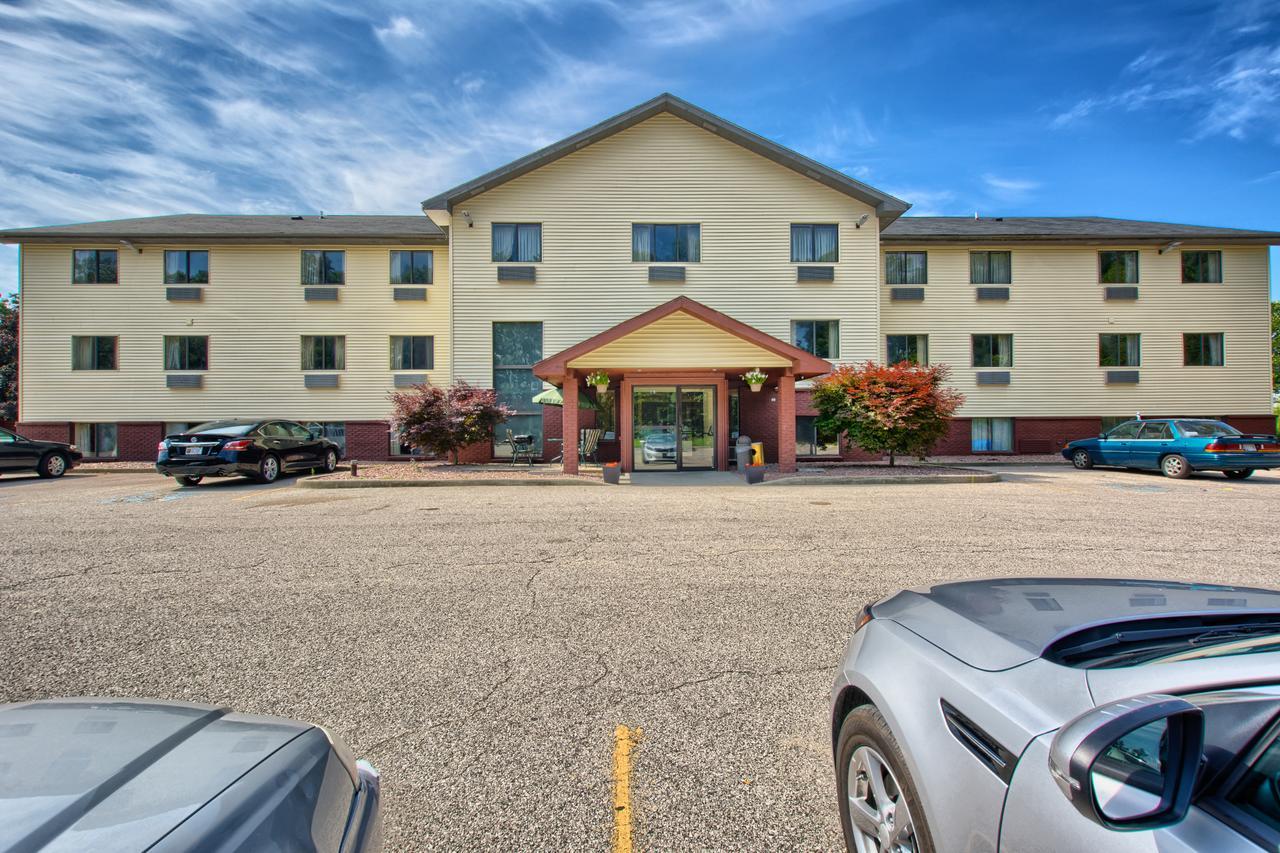 Rodeway Inn Whitehall Exterior foto